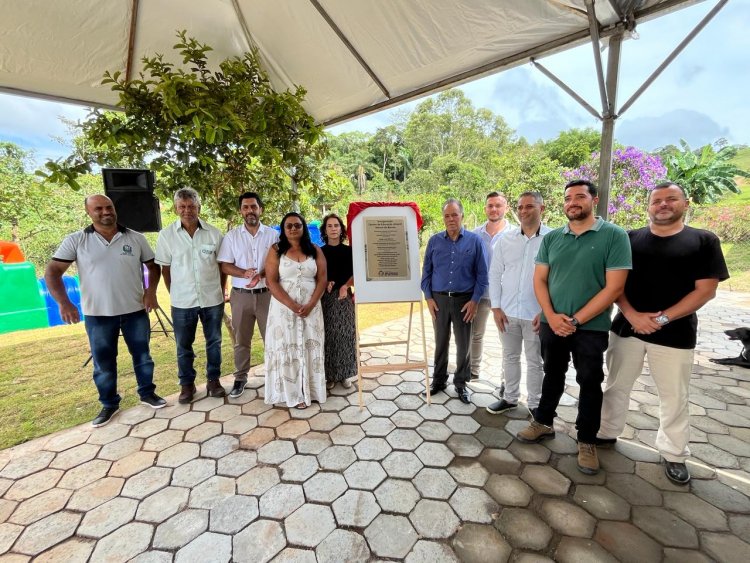 Prefeitura de São Gonçalo inaugura escola em Borges