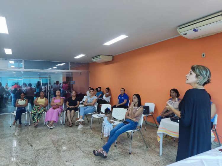 Vigilância Sanitária e Conselho Tutelar dão orientações a integrantes da “Feira da Praça”