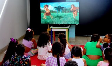 Fundação Cultural entrega kit audiovisual educacional para espaços museológicos