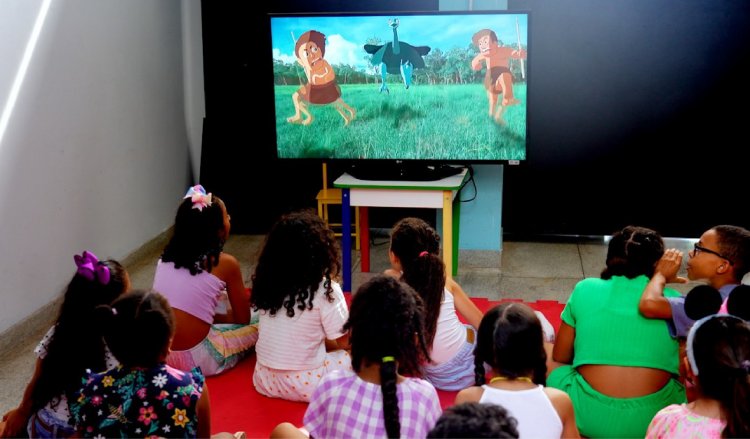 Fundação Cultural entrega kit audiovisual educacional para espaços museológicos