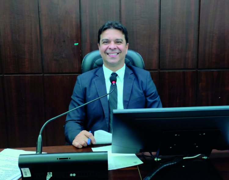 Anteprojeto que sugere custeio de transporte intermunicipal a alunos da rede pública de ensino é aprovado