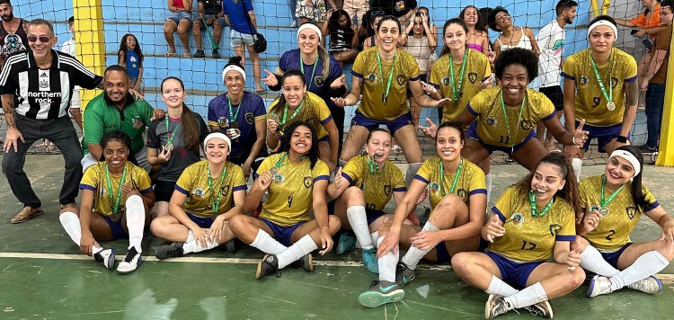 Futsal feminino se classifica em primeiro lugar na Etapa Microrregional do JIMI