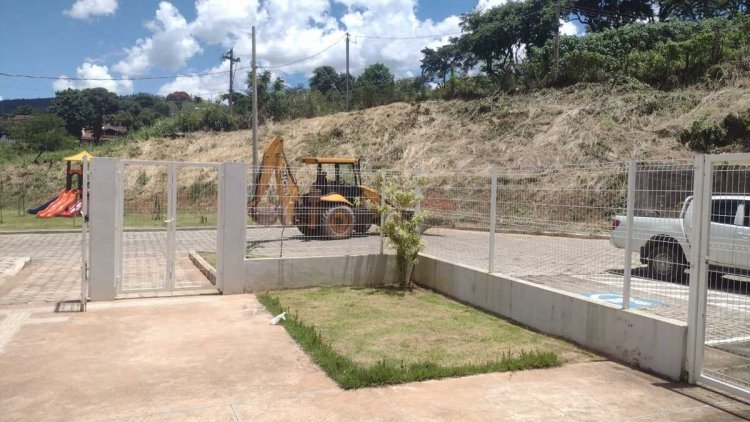 Escolas municipais de João Monlevade passam por limpeza geral para início do ano letivo
