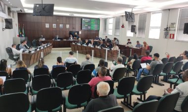 Vereadores aprovam projetos que institui o evento "Rebanhão com Cristo" e trata sobre o Distrito Industrial