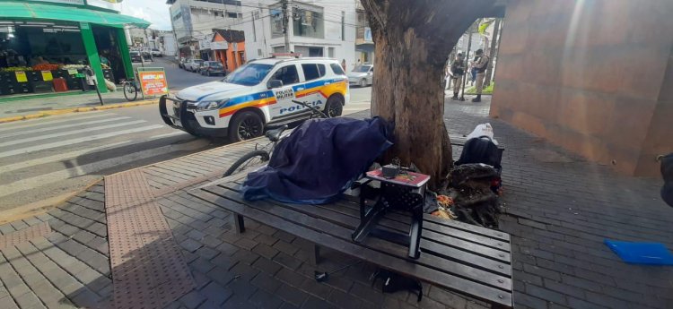 Polícia Militar e Prefeitura realizam ações de ordenamento urbano