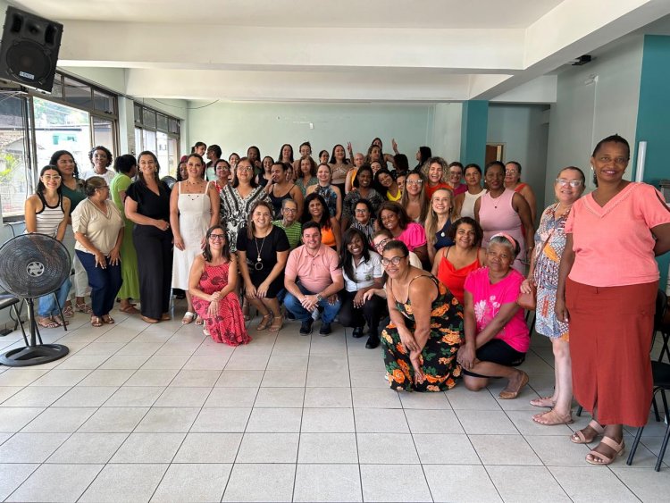 Servidoras da Secretaria de Assistência Social recebem café da manhã especial em homenagem ao Dia das Mulheres