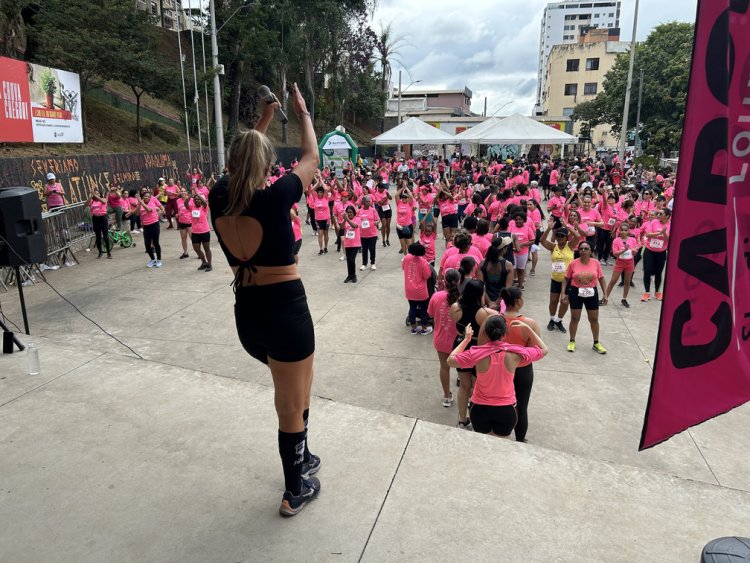 Mais de 800 atletas participam da 4ª edição da Corrida e Caminhada "Ninguém Segura Essa Mulher" em João Monlevade