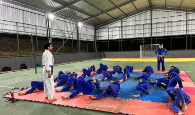Cachoeira do Carmo ganha quadra poliesportiva revitalizada em São Gonçalo