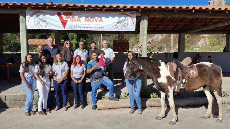 Prefeitura e Apae promovem projeto gratuito de equoterapia para crianças de João Monlevade