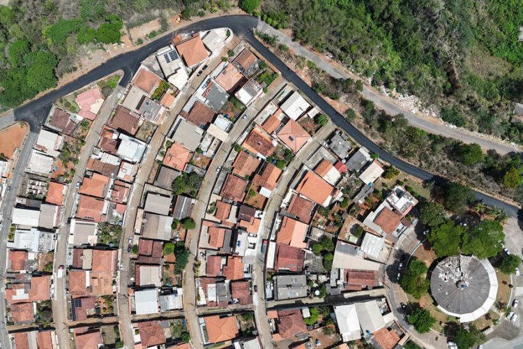 Prefeitura de João Monlevade Acelera Obras e Entrega Asfalto Novo em Vários Bairros