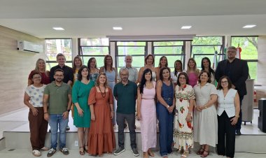 Novos gestores escolares tomam posse em João Monlevade após eleição direta