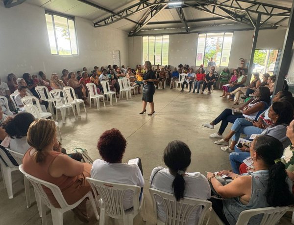 Cras Bem Viver promove diálogo sobre o enfrentamento à violência contra a mulher