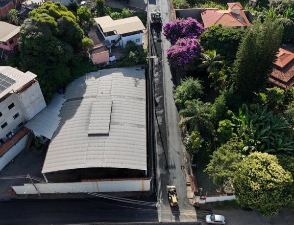 Prefeitura conclui asfaltamento de ruas no bairro Ernestina Graciana
