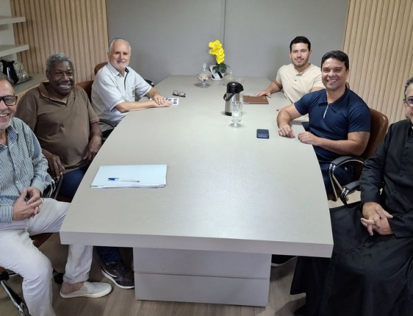 Prefeitura e Câmara anunciam R$ 500 mil para reforma da Matriz São José Operário; articulação pode garantir mais R$ 2 milhões