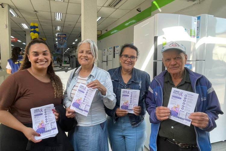 Secretaria de Assistência Social realiza blitz educativa em alusão ao Junho Violeta